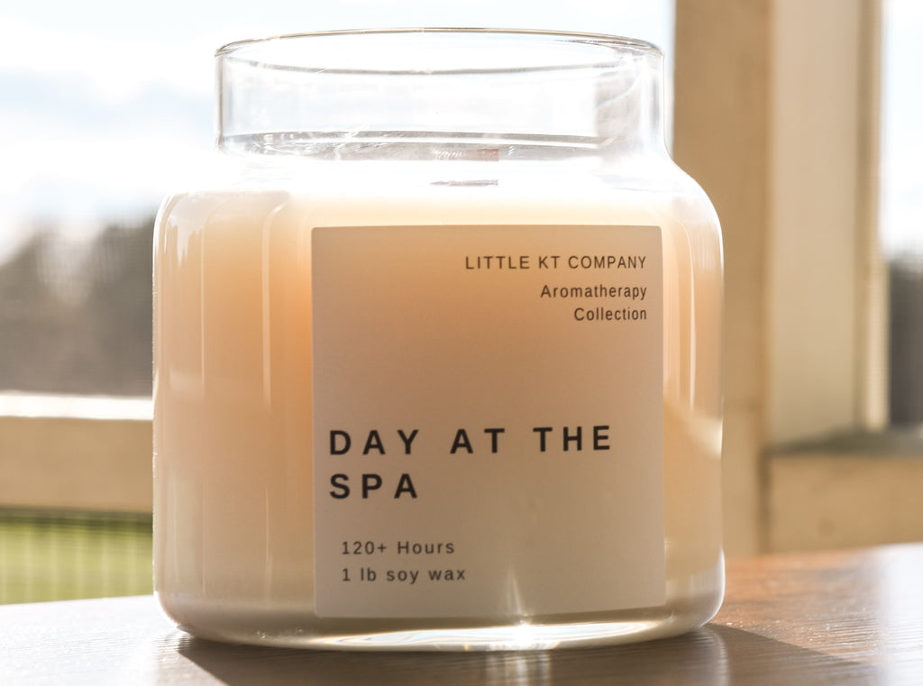 Day at the Spa – Wood Wick Aromatherapy Candle