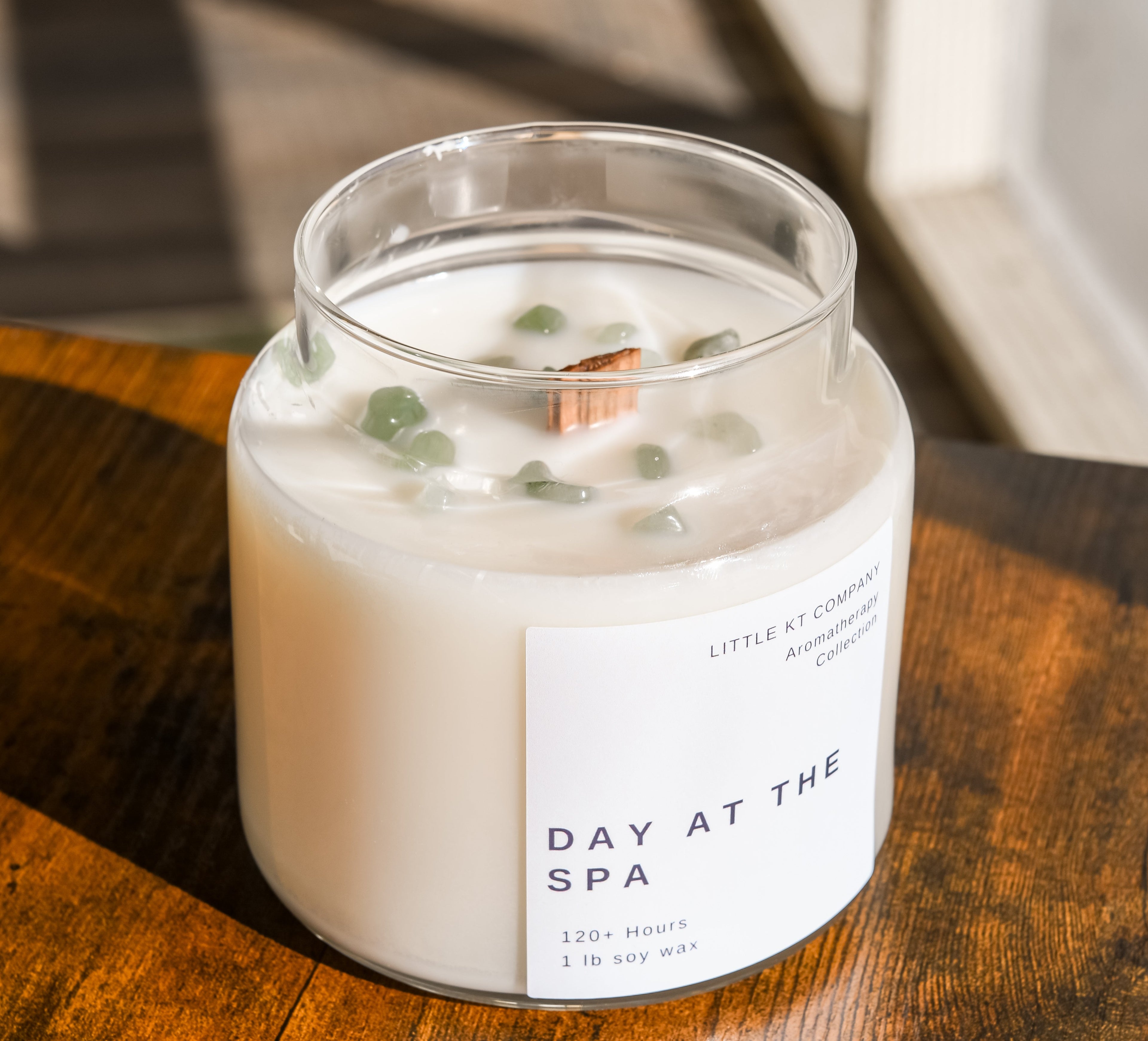 Day at the Spa – Wood Wick Aromatherapy Candle